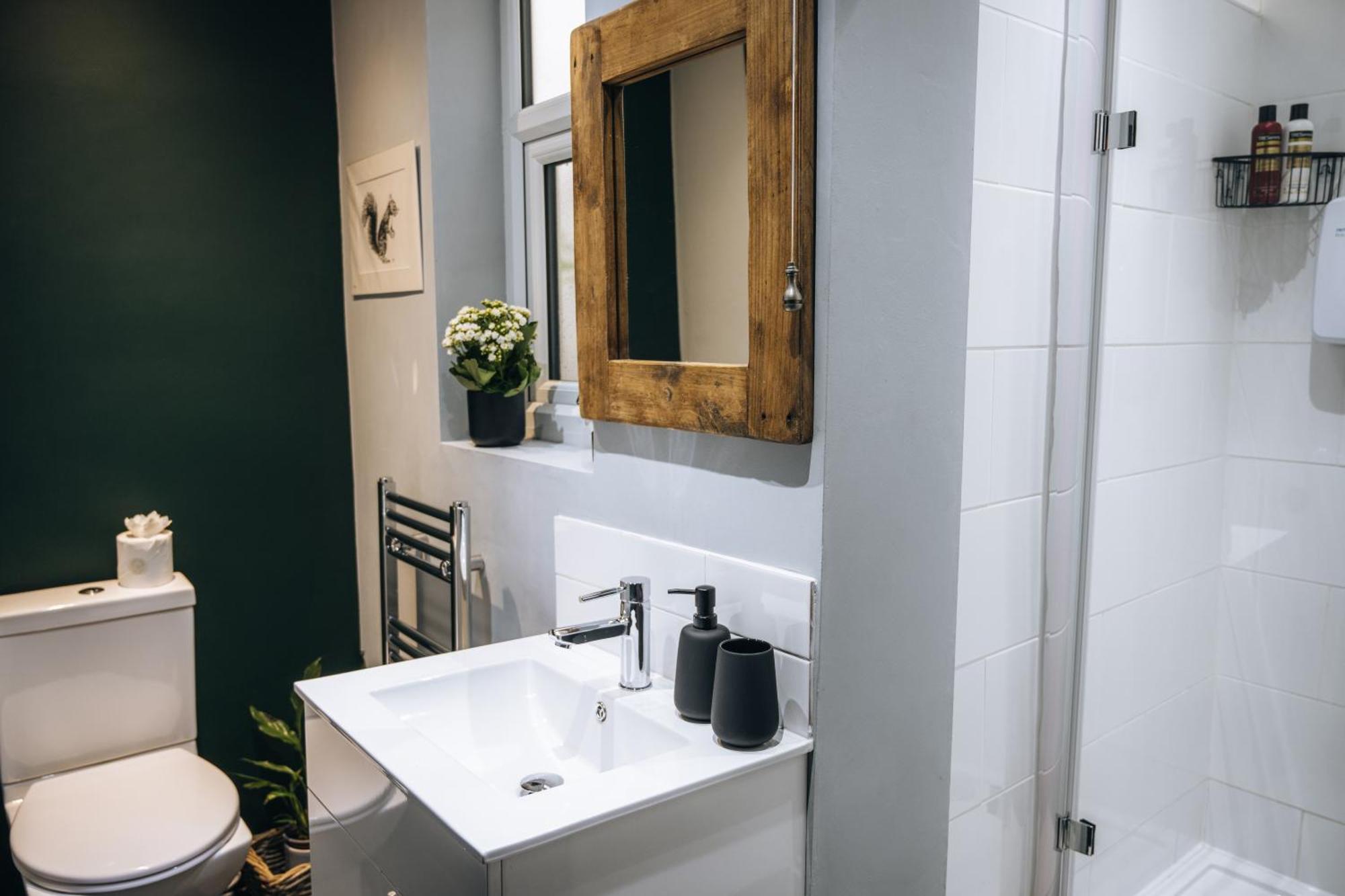 The Bolt Hole - Stratford Upon Avon - Central - Free Offstreet Parking - 2 Bed Luxury Apartment Εξωτερικό φωτογραφία